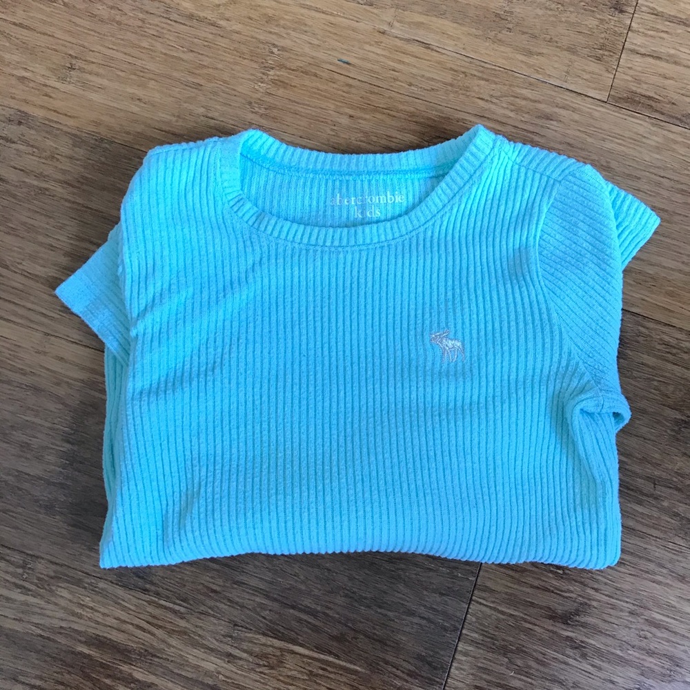 A&F Kids Size 11/12 Ribbed and Embroidered Tee